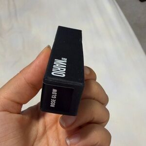 MAKEUP BY MARIO 
MoistureGlow™ Plumping Lip Serum